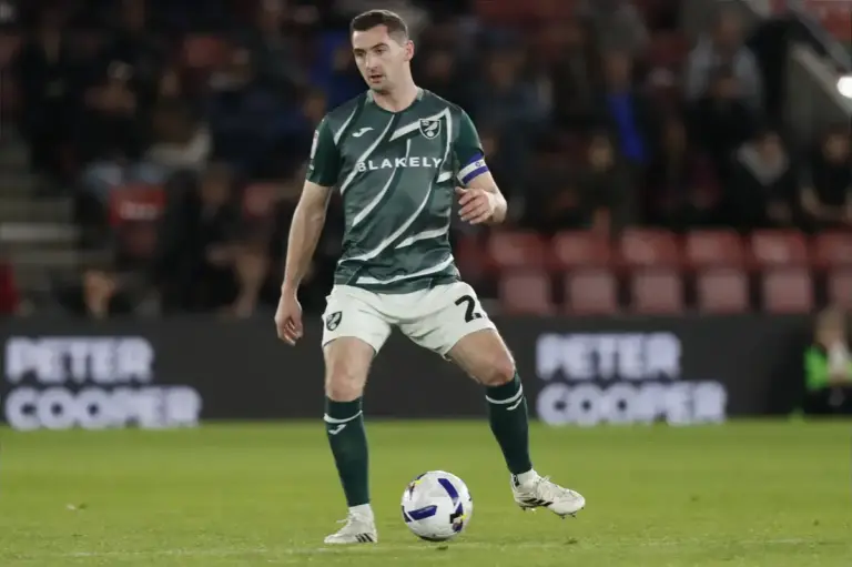 Kenny McLean agrees contract extension at Norwich City