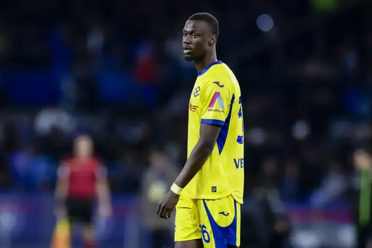Cheikh Niasse Twist Tests Norwich Transfer Discipline